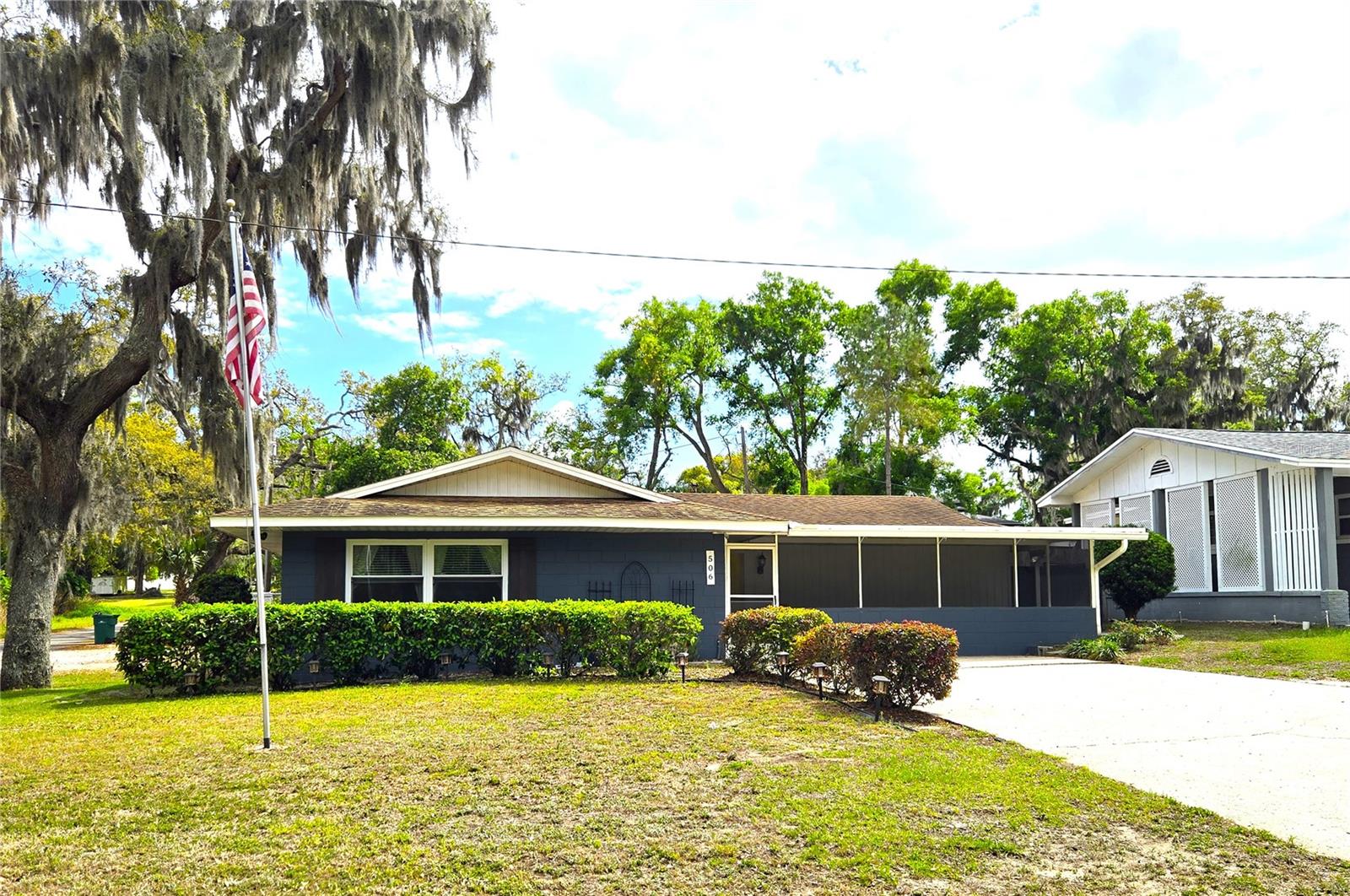 506 E GOTTSCHE AVE, EUSTIS, FL, 32726