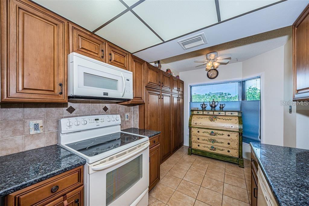 1324 PASADENA AVE S #205, SOUTH PASADENA, FL, 33707