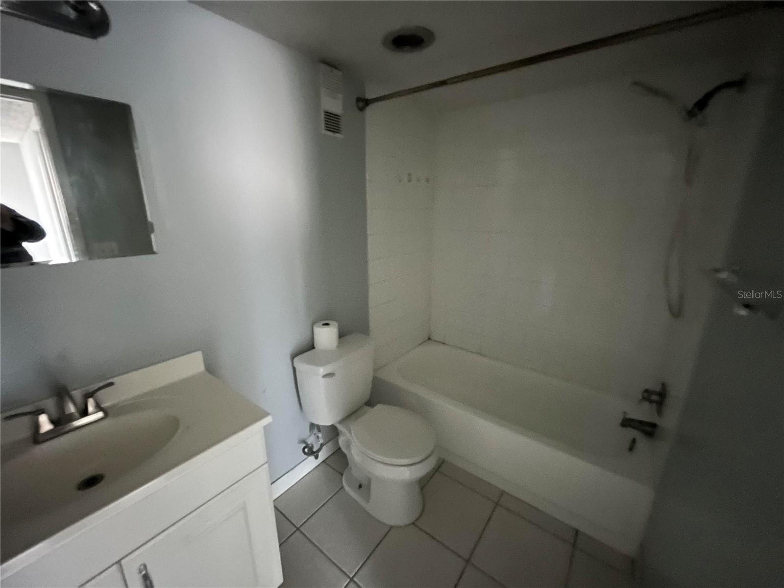 2760 COCONUT BAY LN LN #2312 (3H), SARASOTA, FL, 34237