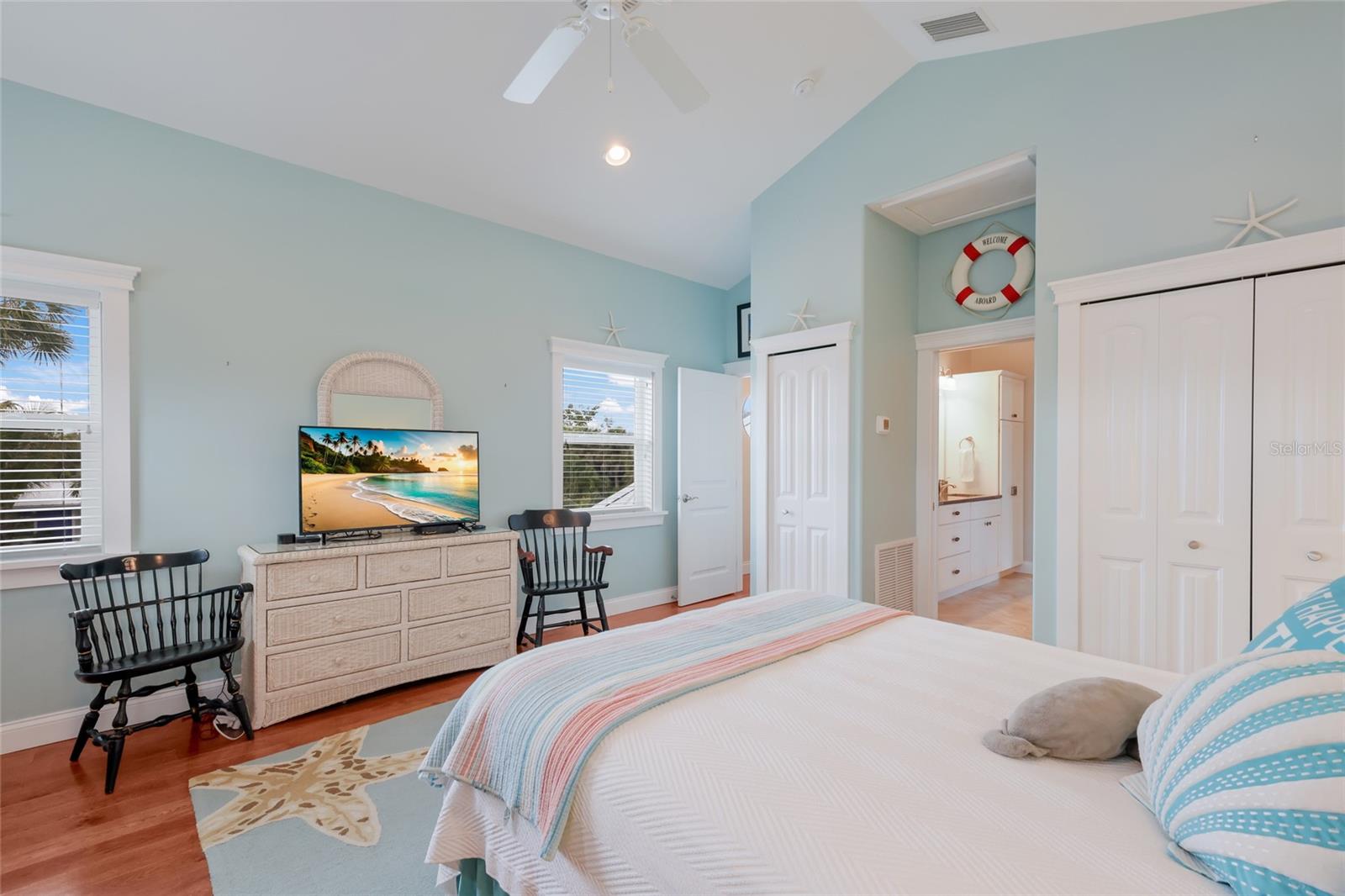 5701 CARISSA ST, HOLMES BEACH, FL, 34217