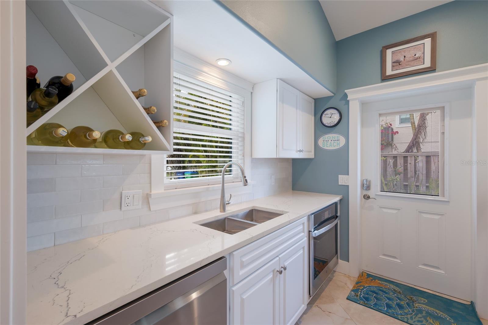 5701 CARISSA ST, HOLMES BEACH, FL, 34217