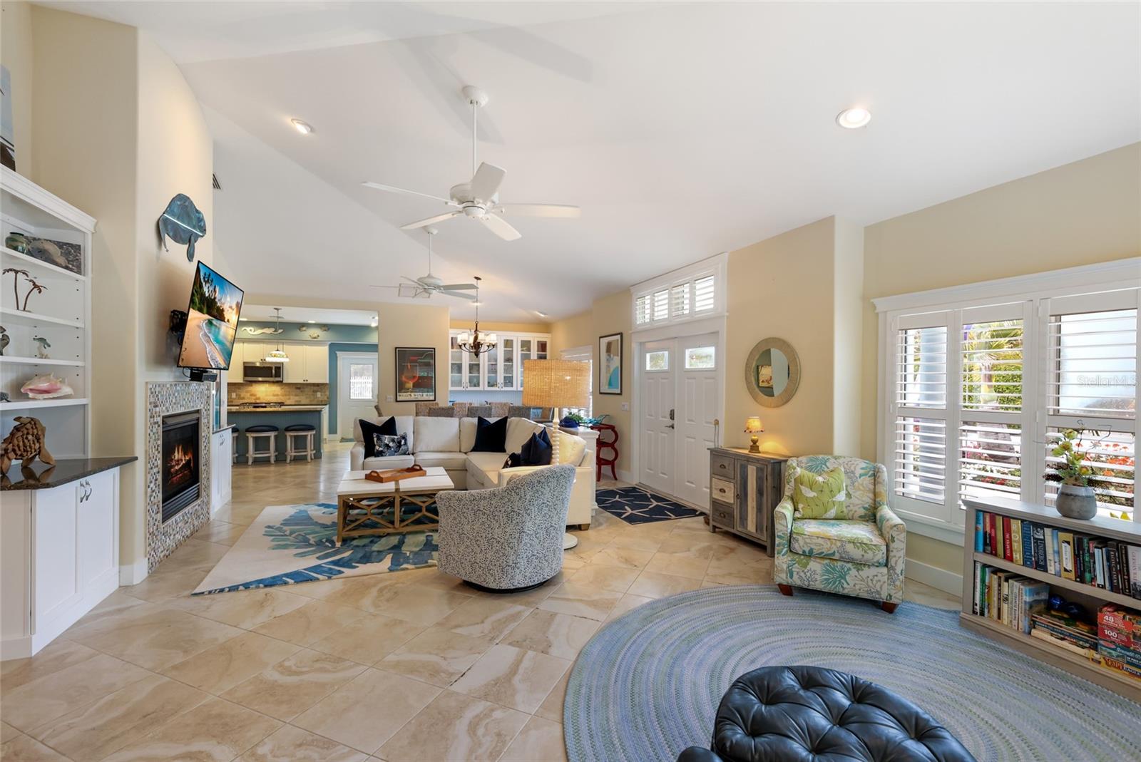 5701 CARISSA ST, HOLMES BEACH, FL, 34217