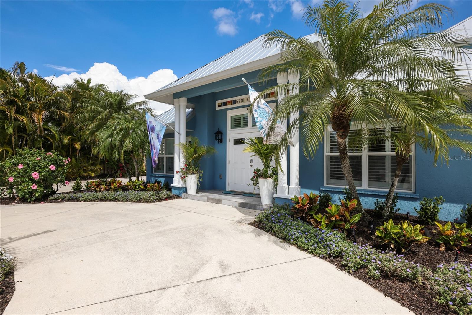 5701 CARISSA ST, HOLMES BEACH, FL, 34217