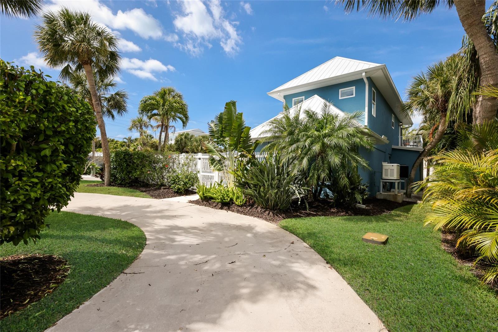 5701 CARISSA ST, HOLMES BEACH, FL, 34217