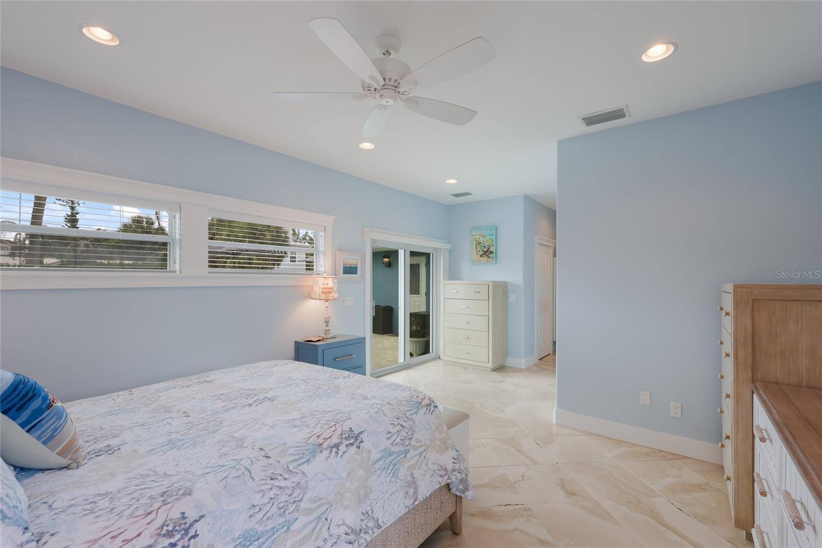5701 CARISSA ST, HOLMES BEACH, FL, 34217