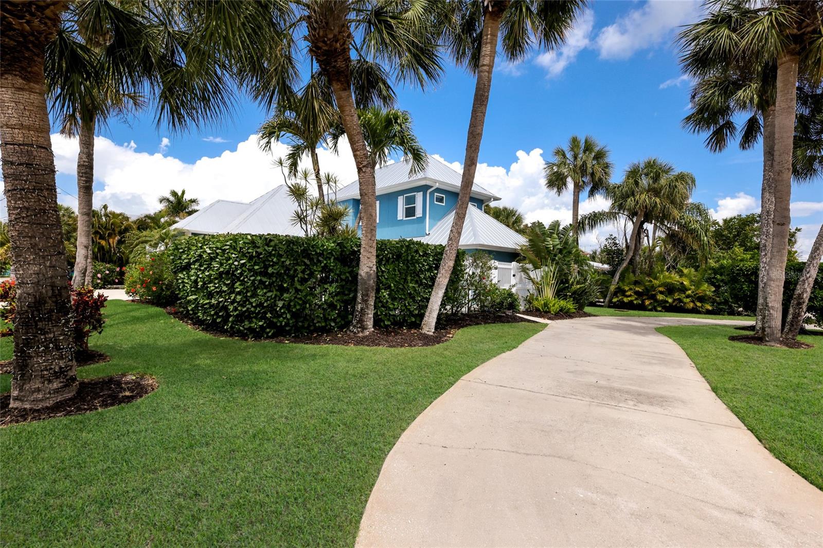 5701 CARISSA ST, HOLMES BEACH, FL, 34217