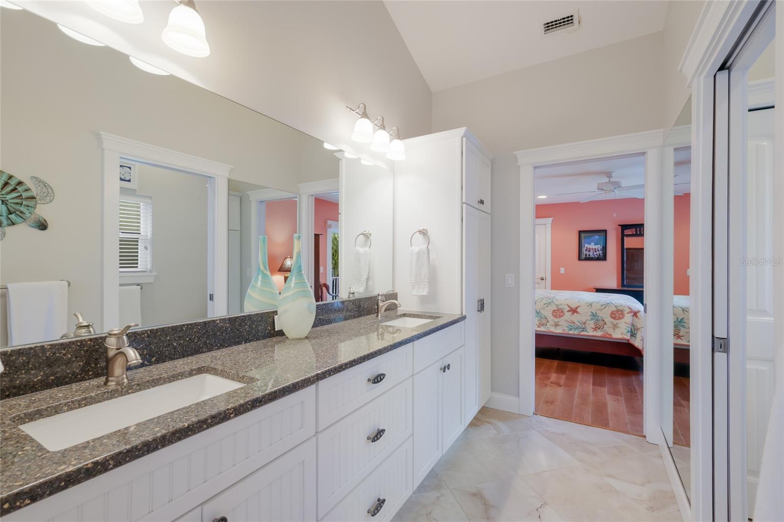 5701 CARISSA ST, HOLMES BEACH, FL, 34217