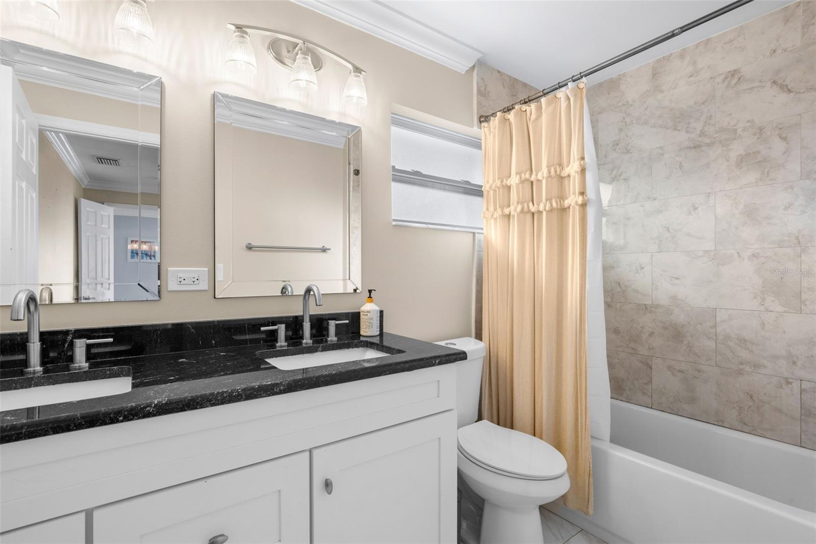2376 FOREST DR, CLEARWATER, FL, 33763