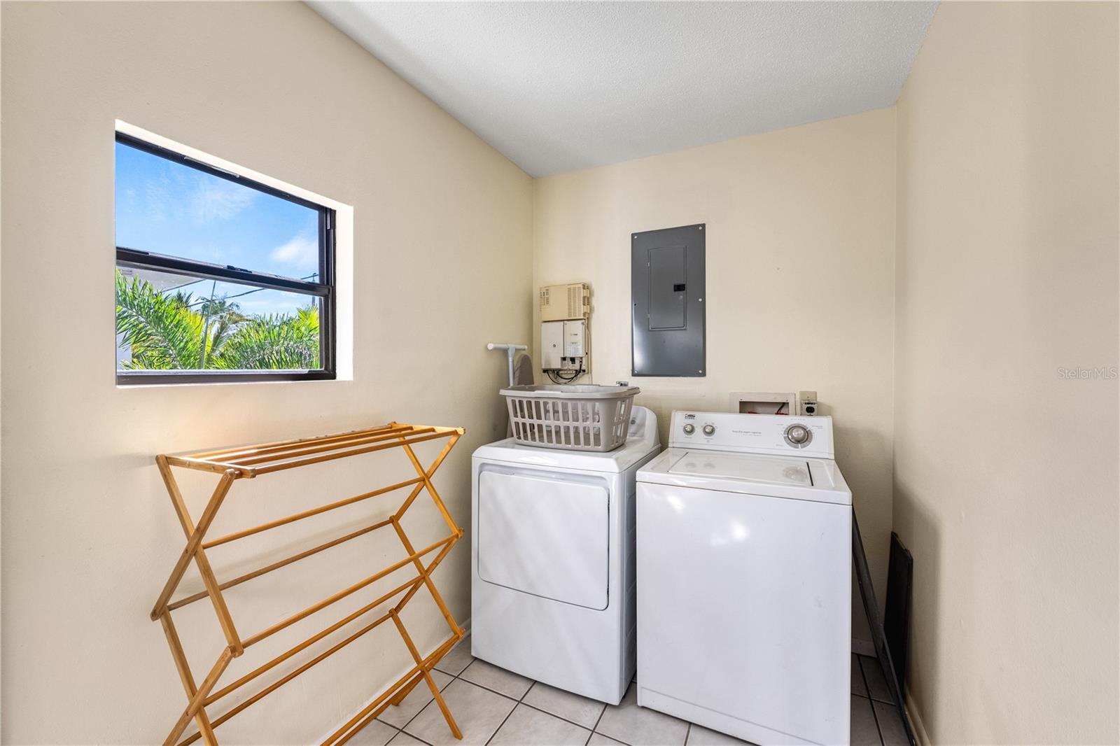 312 CANAL RD, SARASOTA, FL, 34242