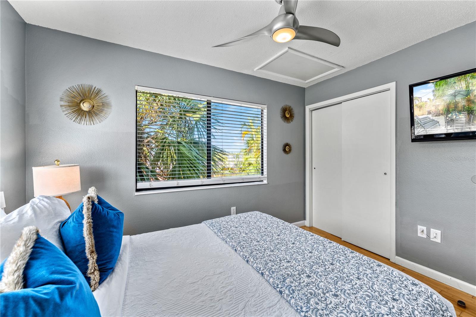 312 CANAL RD, SARASOTA, FL, 34242