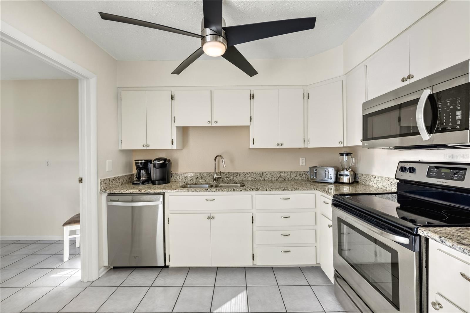 312 CANAL RD, SARASOTA, FL, 34242