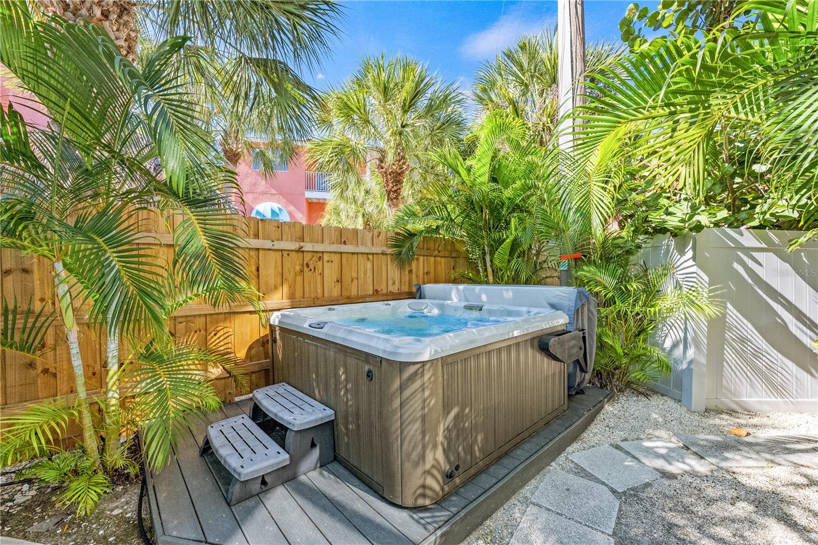 312 CANAL RD, SARASOTA, FL, 34242