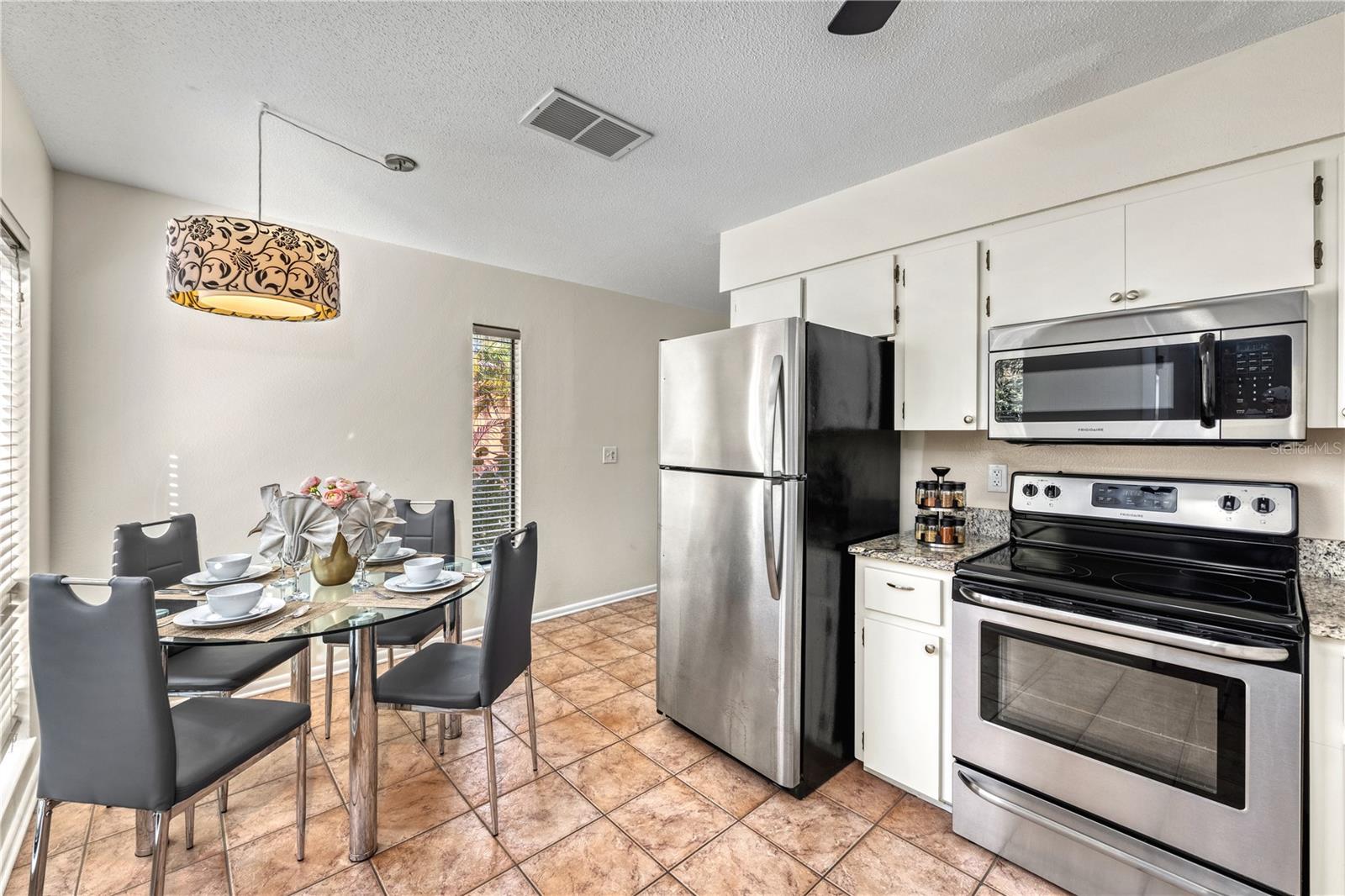 312 CANAL RD, SARASOTA, FL, 34242