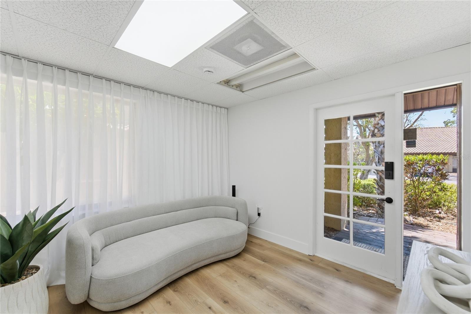 7029 S TAMIAMI TRL #C - 1, SARASOTA, FL, 34231