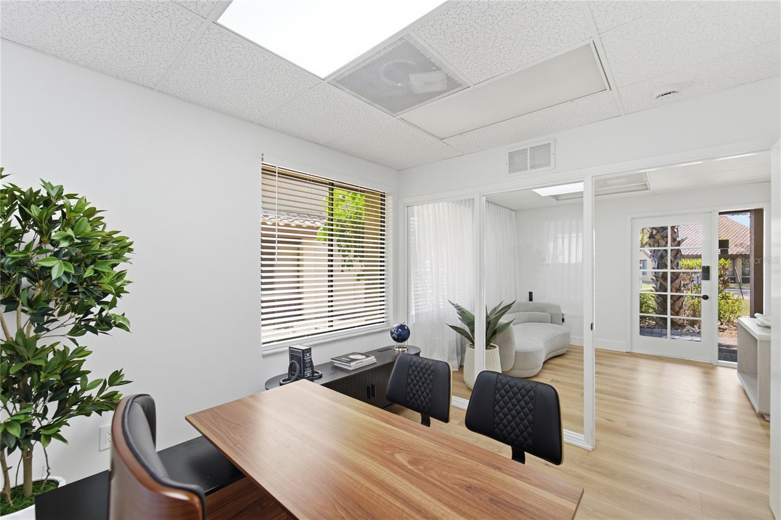 7029 S TAMIAMI TRL #C - 1, SARASOTA, FL, 34231