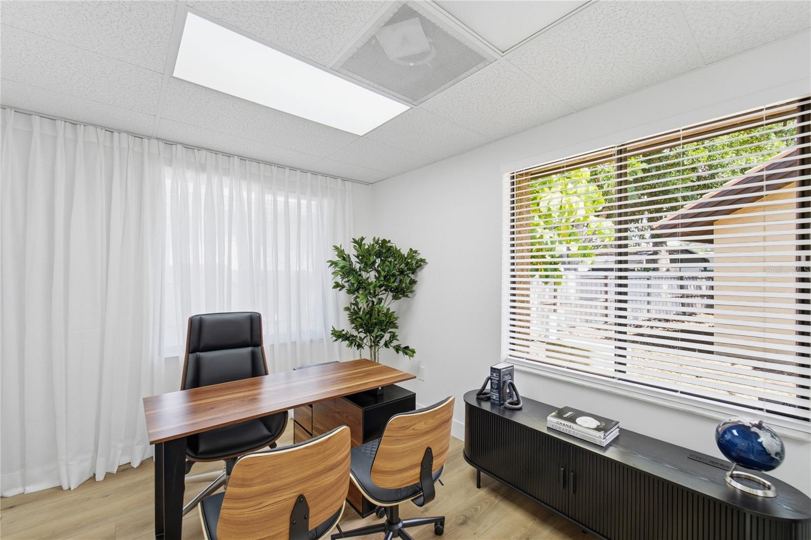 7029 S TAMIAMI TRL #C - 1, SARASOTA, FL, 34231