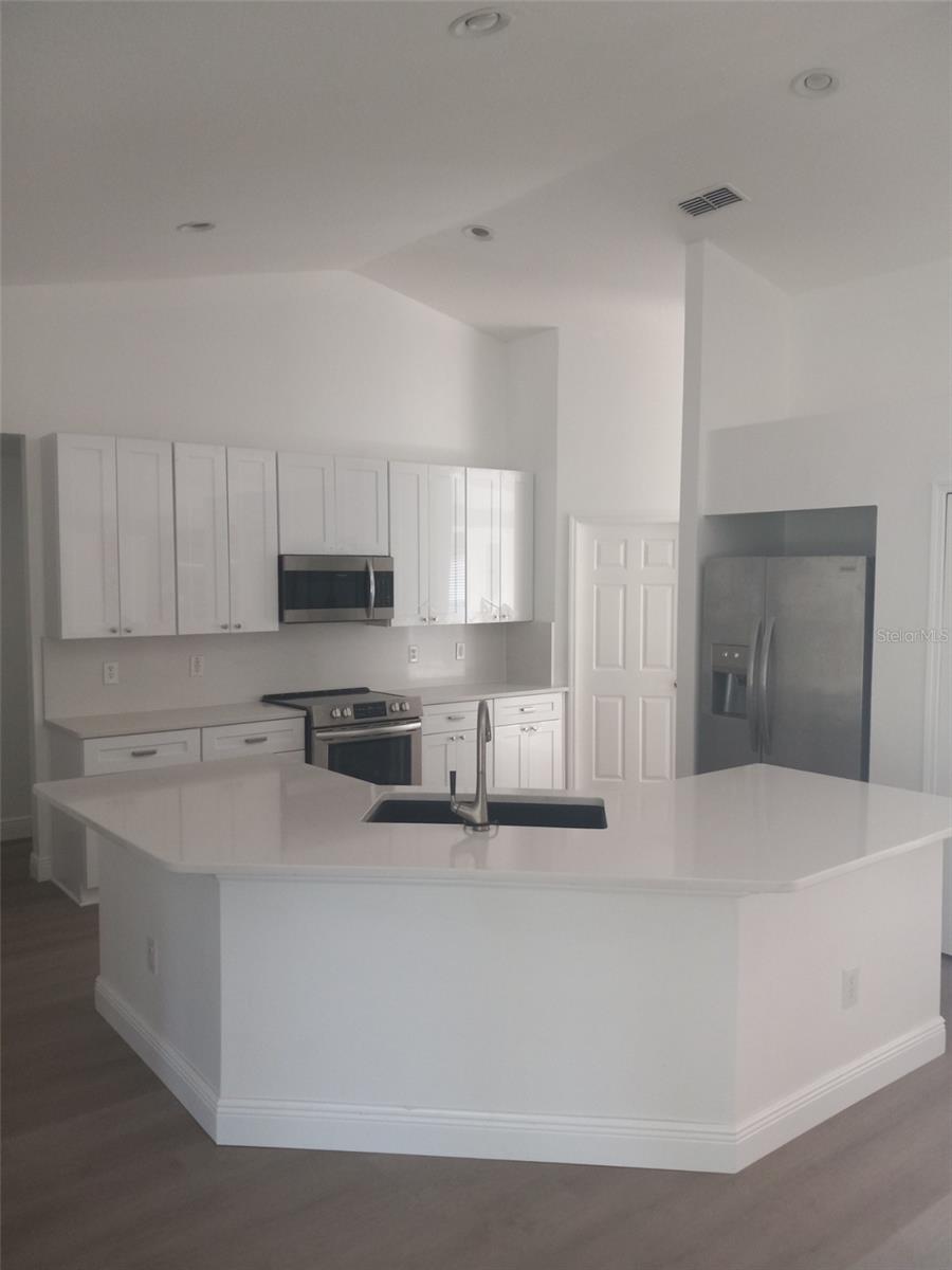 2477 THACKER TRL, KISSIMMEE, FL, 34747