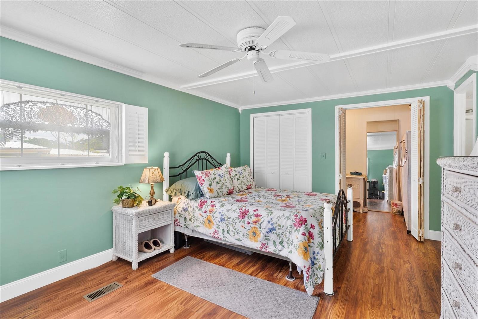 2470 KAREN DR, MOUNT DORA, FL, 32757