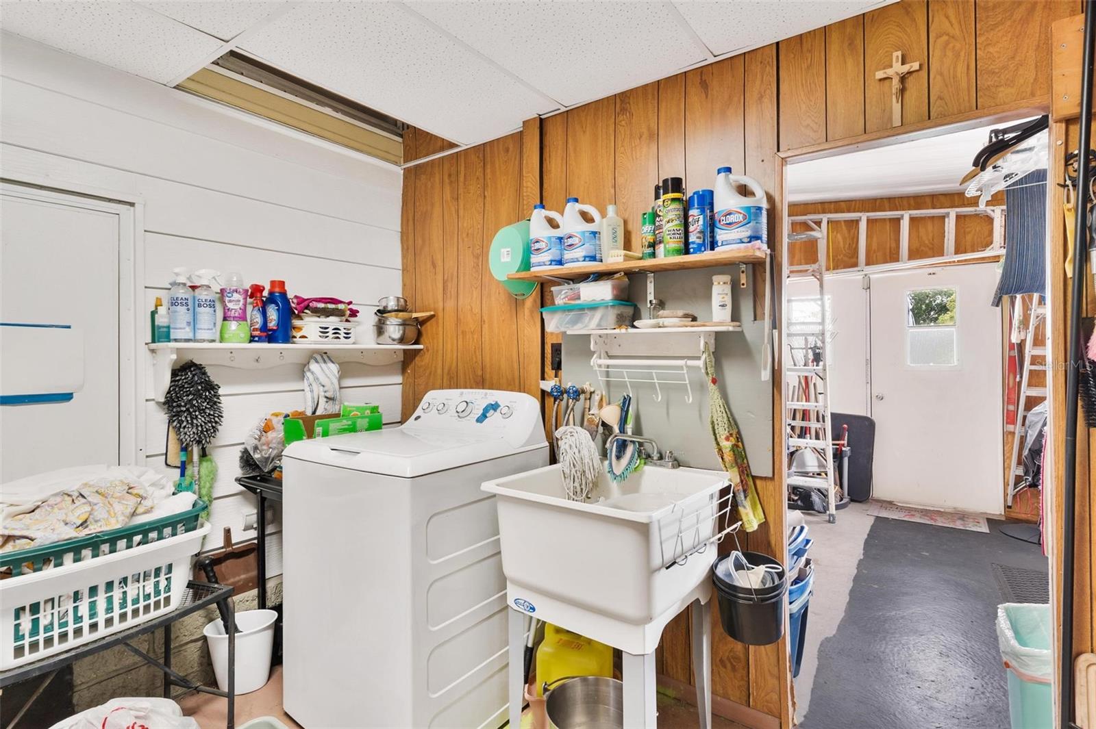 2470 KAREN DR, MOUNT DORA, FL, 32757