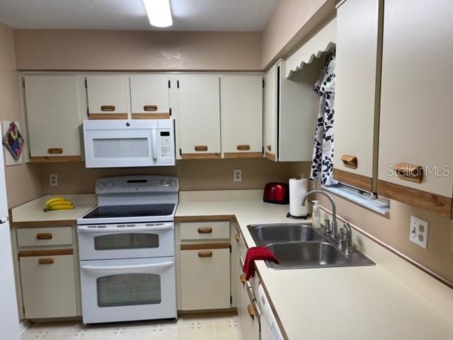 2623 TAMARIND DR, EDGEWATER, FL, 32141