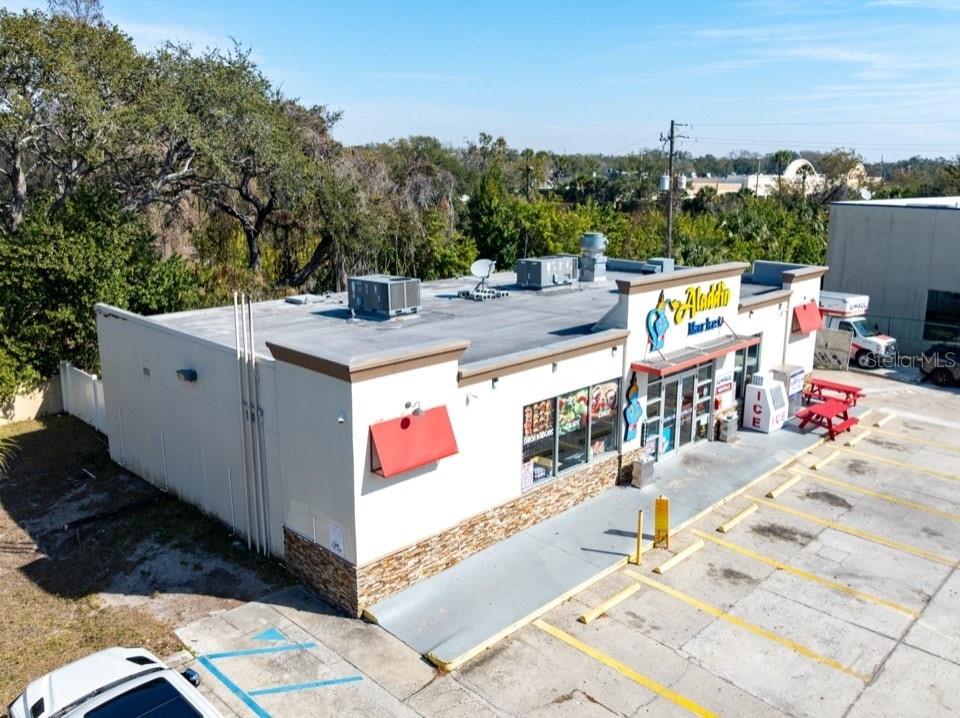 2202 E BEARSS AVE, TAMPA, FL, 33613