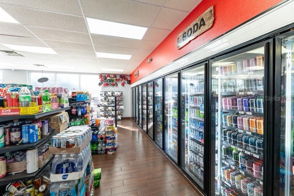 2202 E BEARSS AVE, TAMPA, FL, 33613