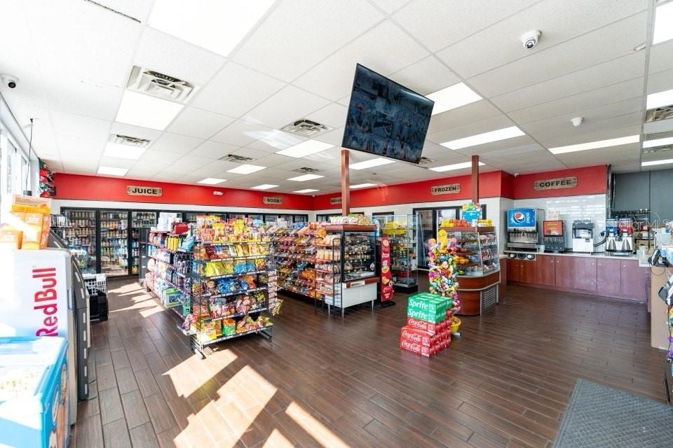 2202 E BEARSS AVE, TAMPA, FL, 33613