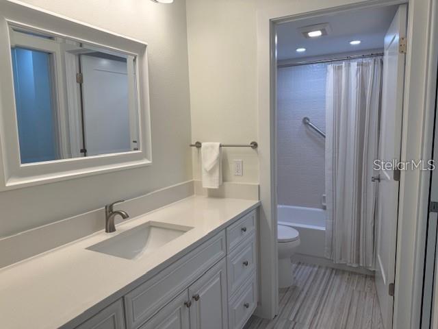 6120 COUNTRY CLUB WAY #207, SARASOTA, FL, 34243