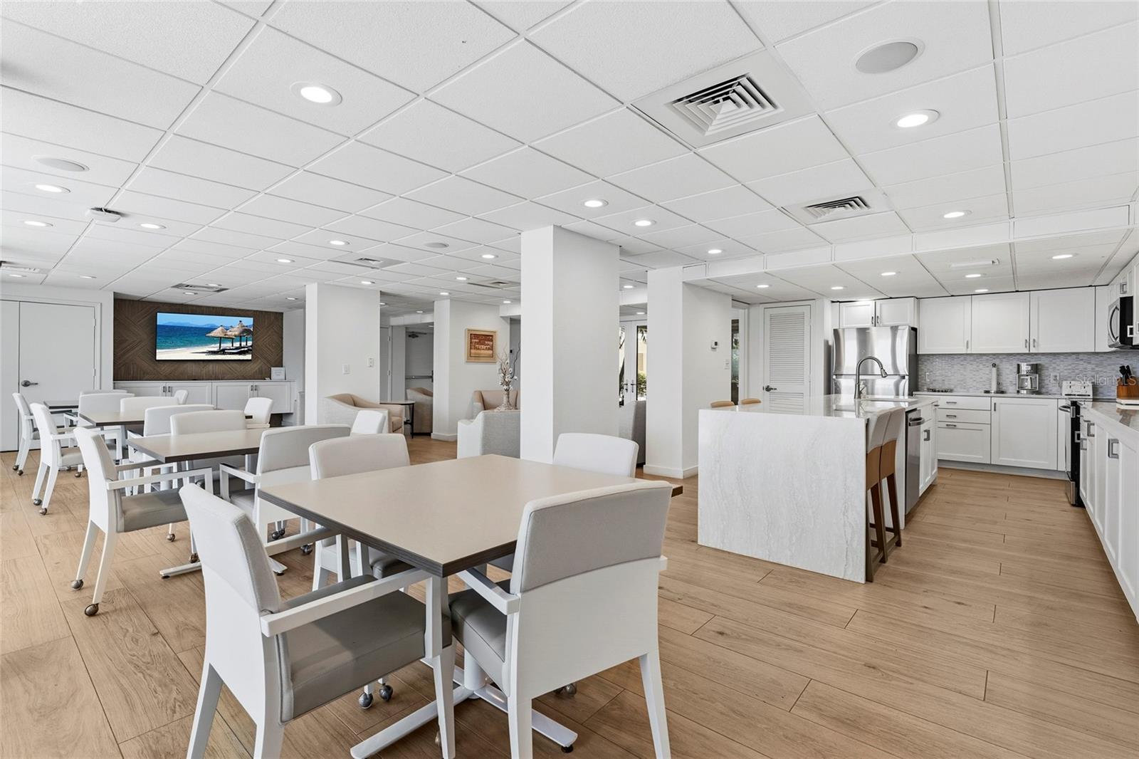 3240 GULF OF MEXICO DR #B104, LONGBOAT KEY, FL, 34228