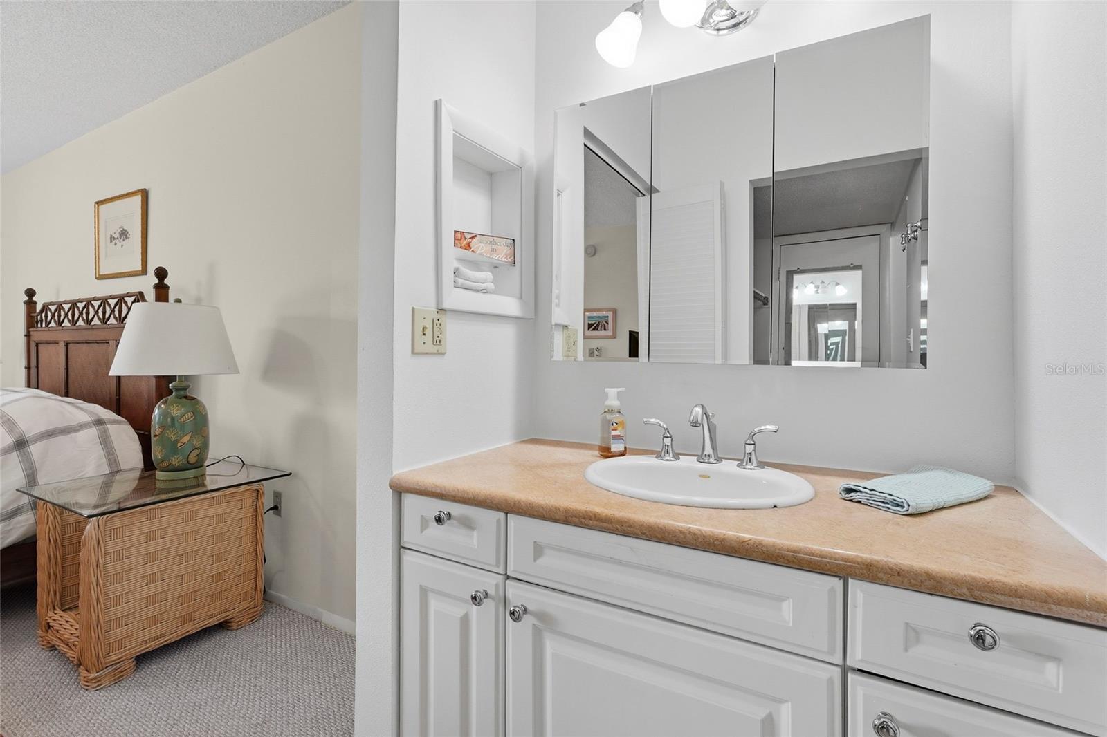 3240 GULF OF MEXICO DR #B104, LONGBOAT KEY, FL, 34228