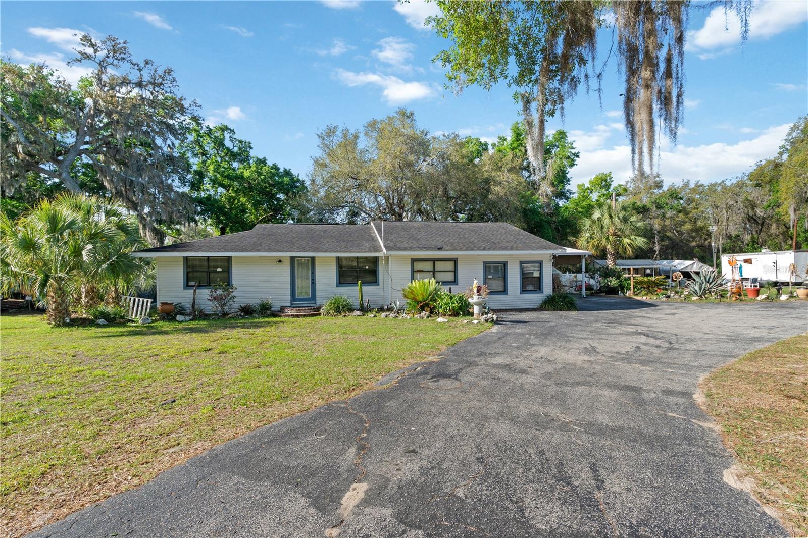 270 W MCCLENDON ST, LADY LAKE, FL, 32159