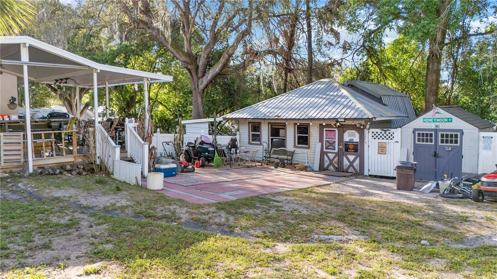 270 W MCCLENDON ST, LADY LAKE, FL, 32159