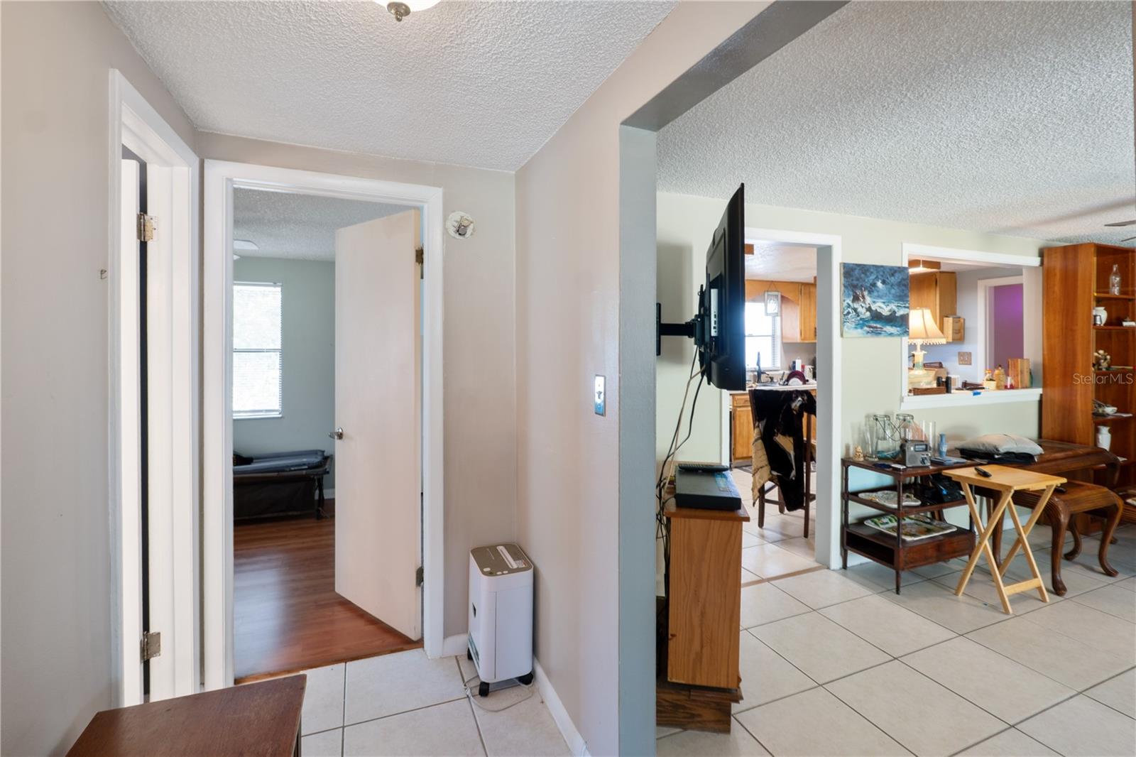 270 W MCCLENDON ST, LADY LAKE, FL, 32159