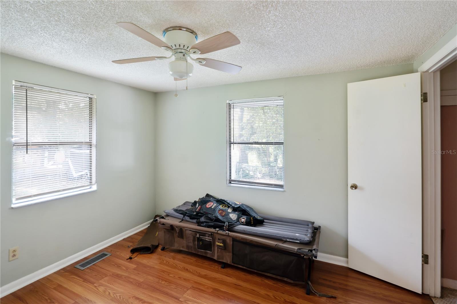 270 W MCCLENDON ST, LADY LAKE, FL, 32159