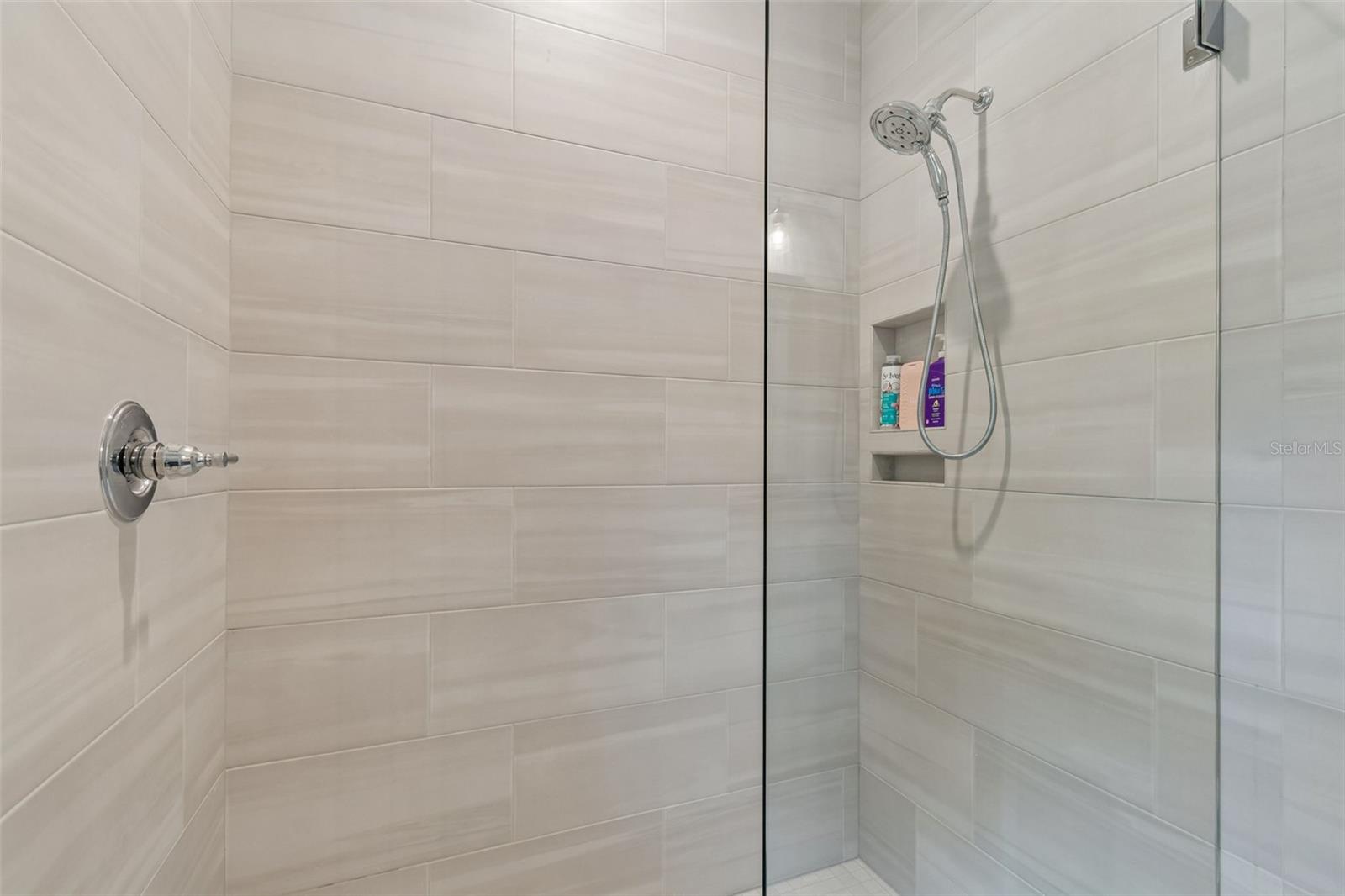 17001 MIDAS LN, LUTZ, FL, 33549