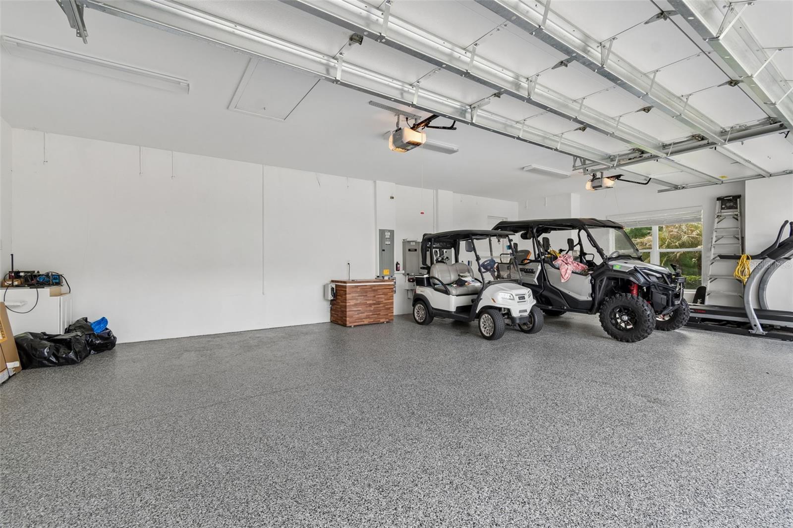 17001 MIDAS LN, LUTZ, FL, 33549