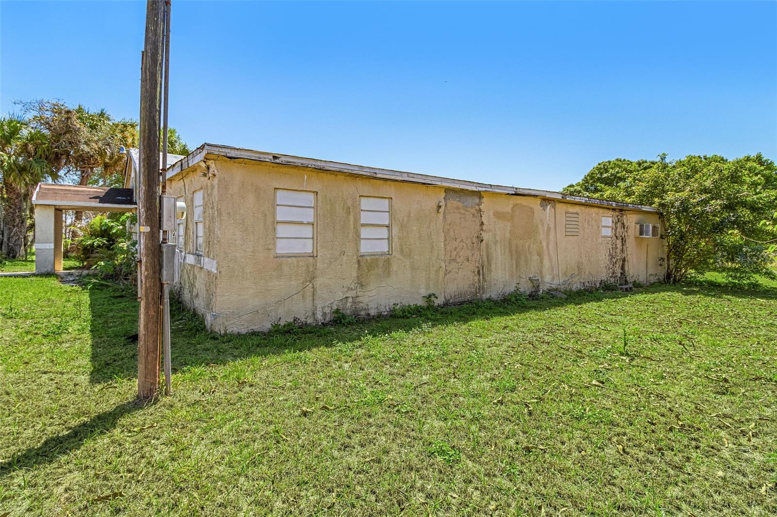 23090 RAILROAD AVE, ALVA, FL, 33920
