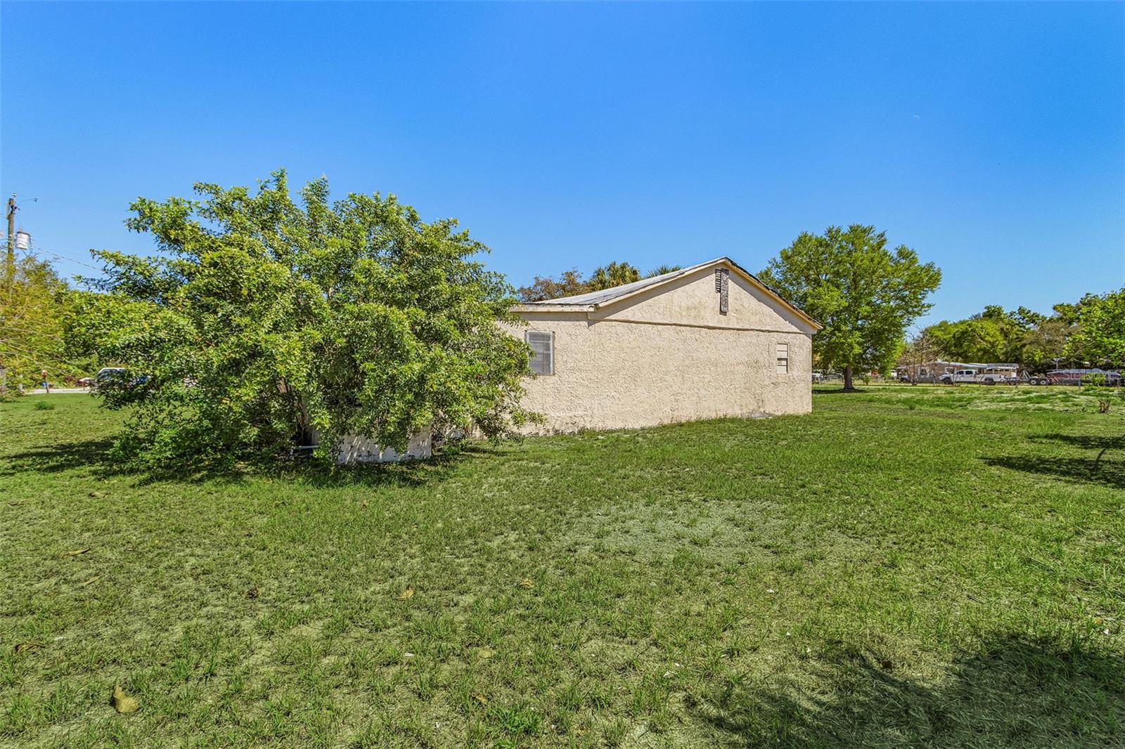 23090 RAILROAD AVE, ALVA, FL, 33920