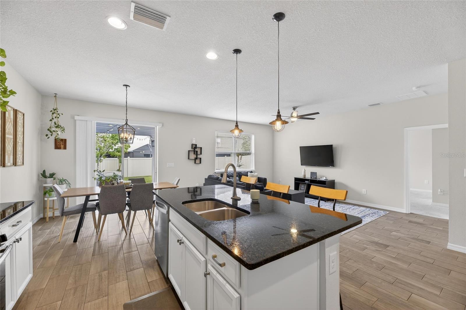 11113 SPRING POINT CIR, RIVERVIEW, FL, 33579
