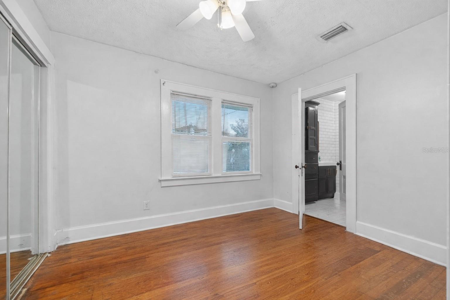 540 1/2 7TH AVE N, ST PETERSBURG, FL, 33701