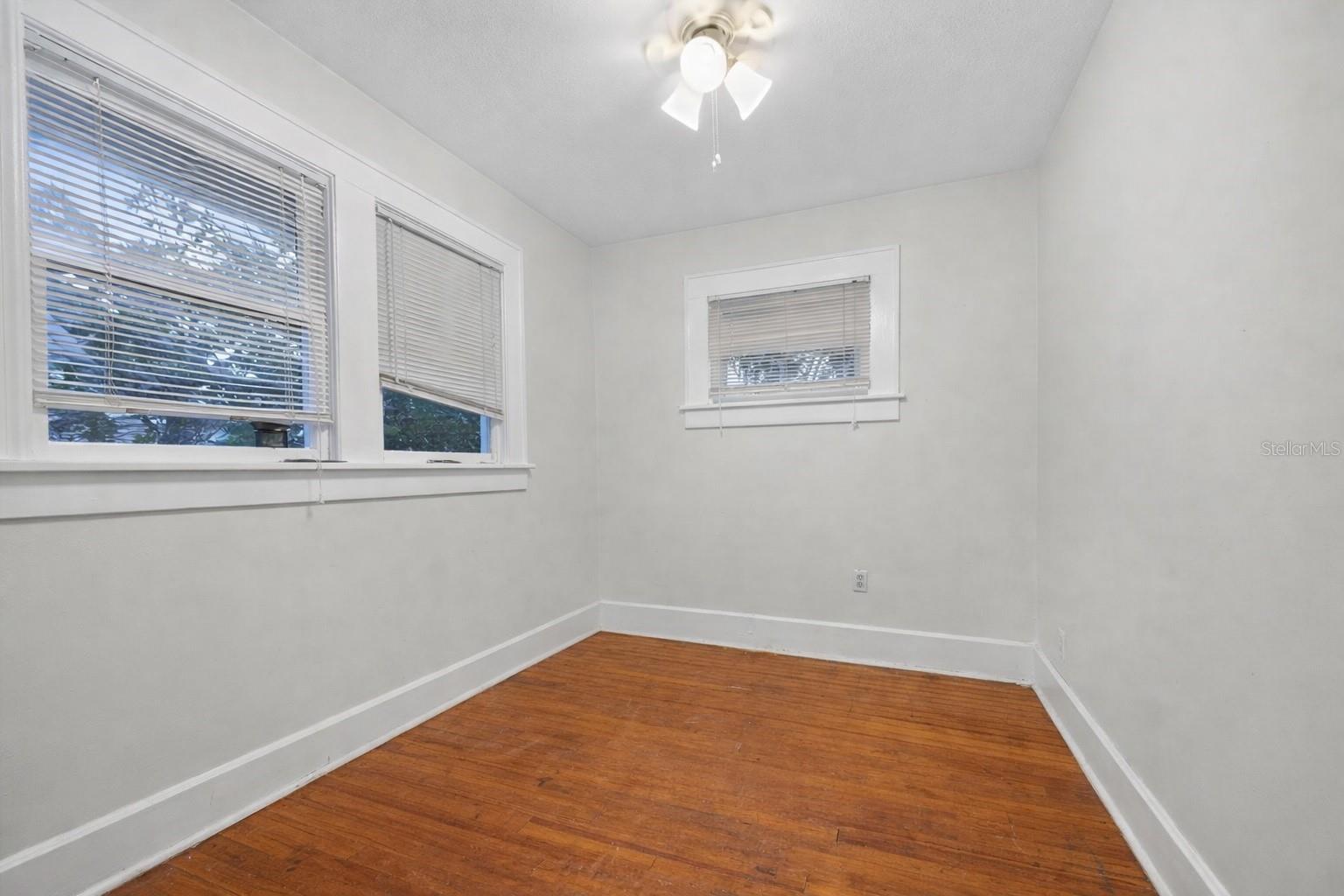 540 1/2 7TH AVE N, ST PETERSBURG, FL, 33701