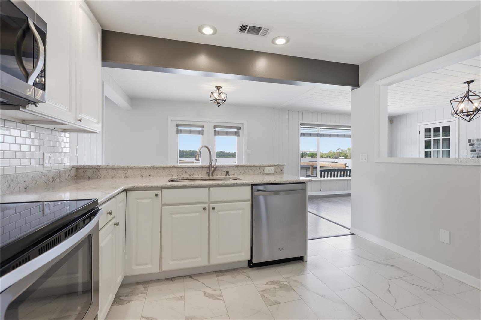 940 N KEPLER RD, DELAND, FL, 32724
