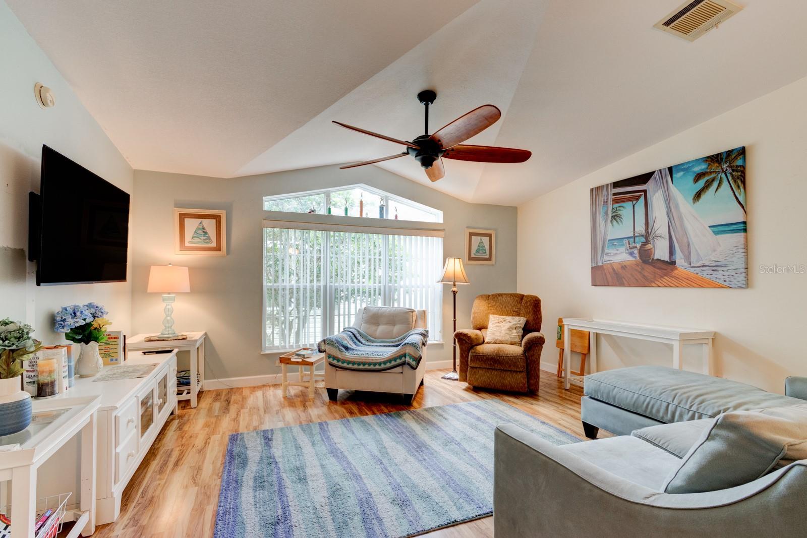 387 MARSH LANDING LOOP, OAK HILL, FL, 32759