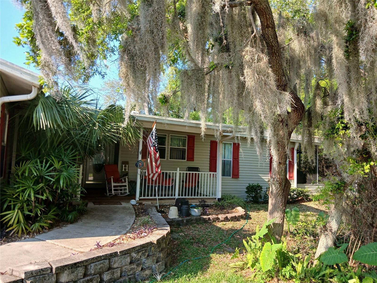 387 MARSH LANDING LOOP, OAK HILL, FL, 32759