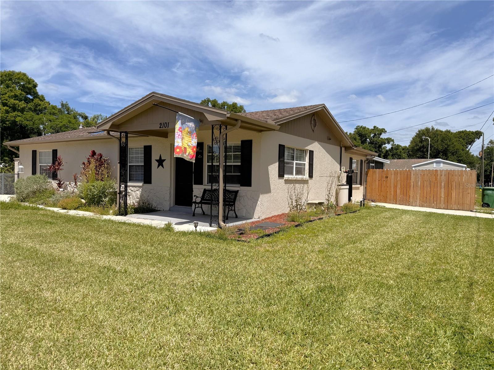 2101 W HAMILTON AVE, TAMPA, FL, 33604