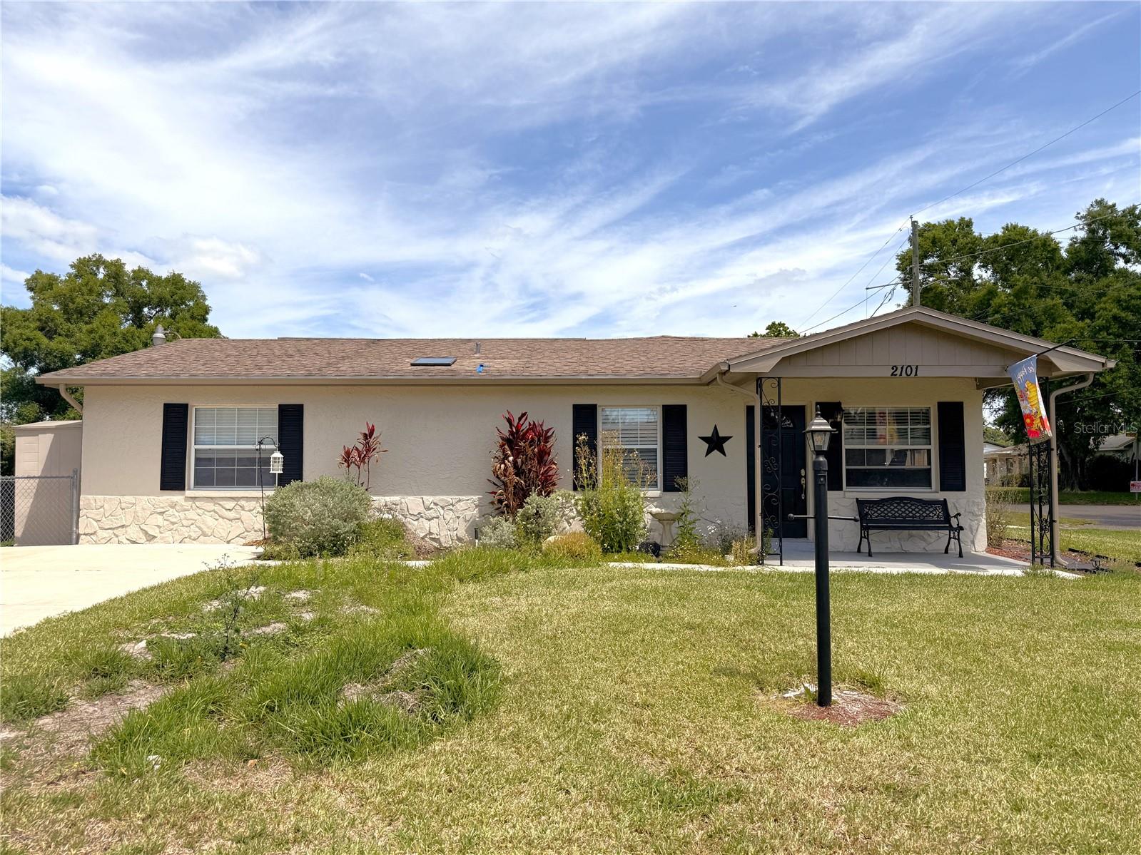 2101 W HAMILTON AVE, TAMPA, FL, 33604