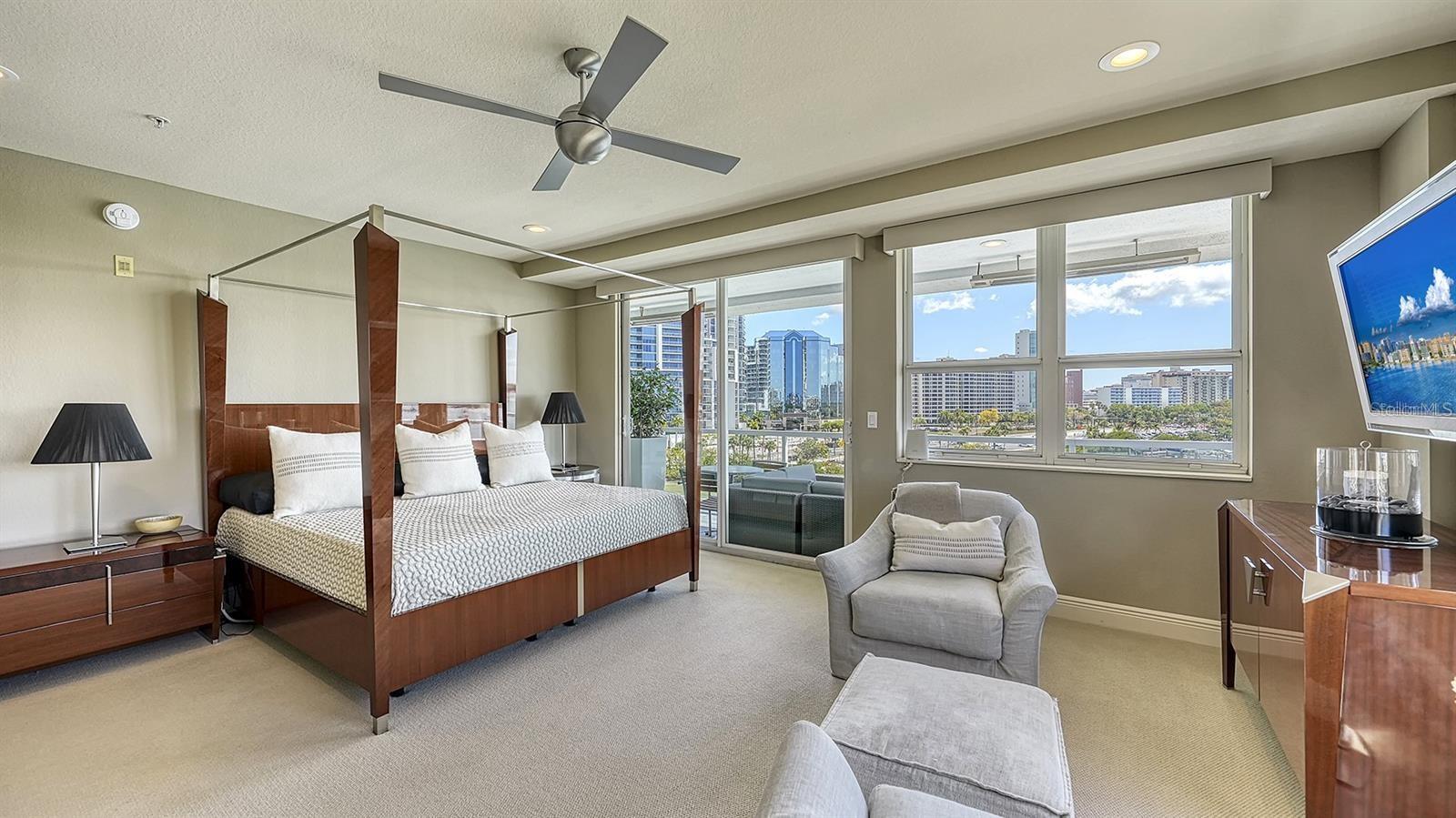 650 GOLDEN GATE PT #602, SARASOTA, FL, 34236