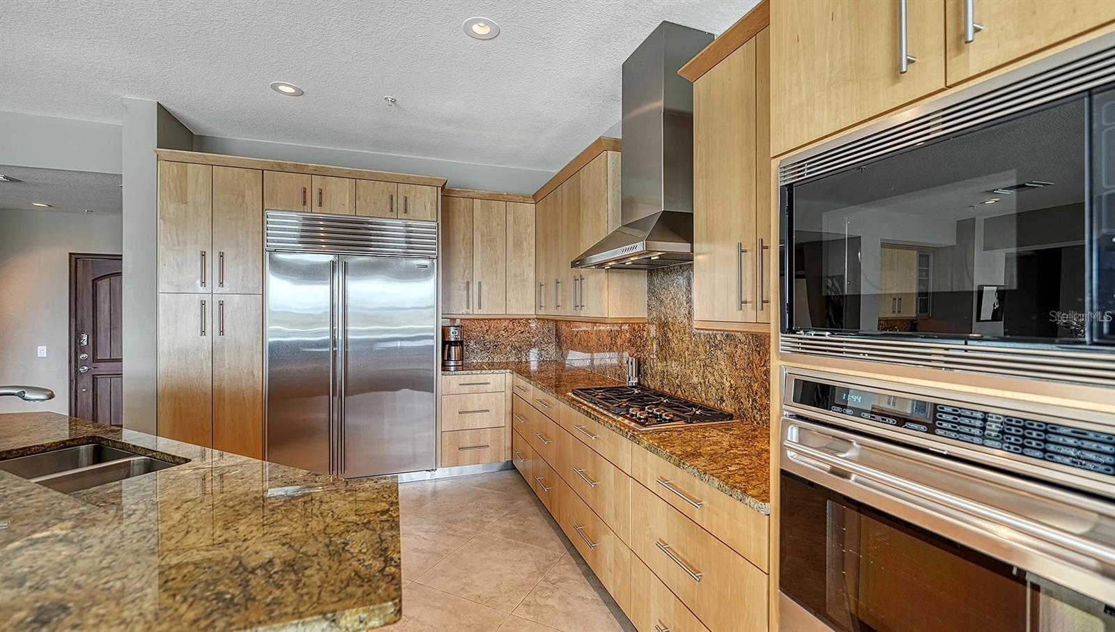650 GOLDEN GATE PT #602, SARASOTA, FL, 34236