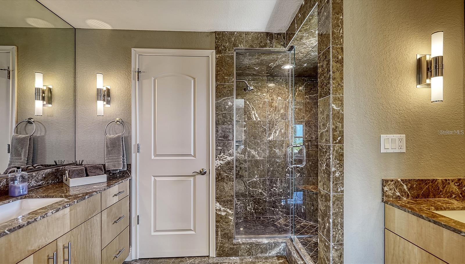650 GOLDEN GATE PT #602, SARASOTA, FL, 34236