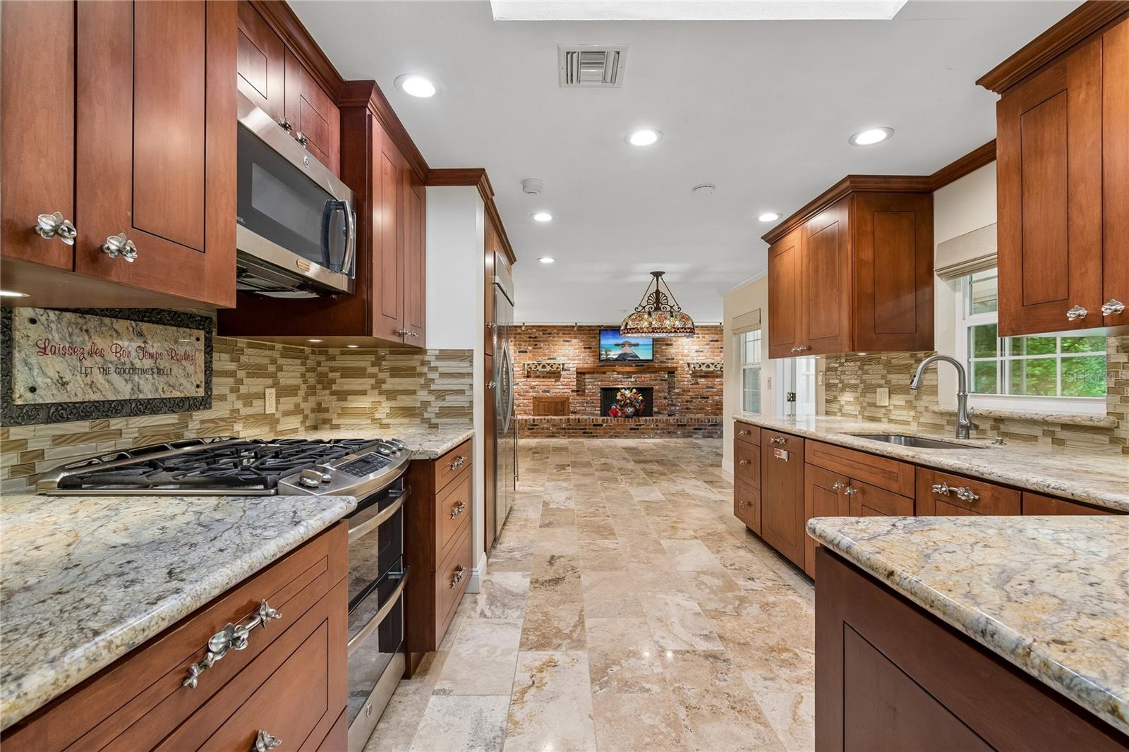 2006 NW 23RD ST, GAINESVILLE, FL, 32605